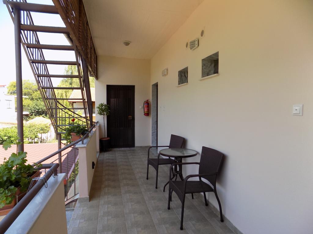 Appartement Alisachni à Paralia Panteleimonos Extérieur photo
